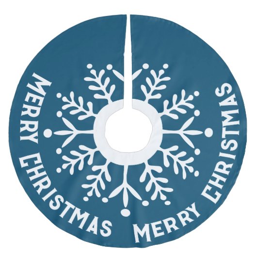 ビッグ・ホワイト・スノーフレーク、メリークリスマスホワイト・オン・ブルー ブラッシュドポリエステルツリースカート (正面)