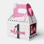 ビッグ・ワン|ピンク90のヒップホップ1回目の誕生日の写真 フェイバーボックス (裏面サイド)