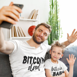 ビットコインベビー暗号通りスタイルギフトモダン ベビーTシャツ