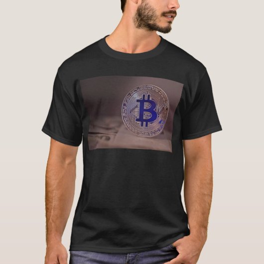 ビットコイン8 Tシャツ (正面)