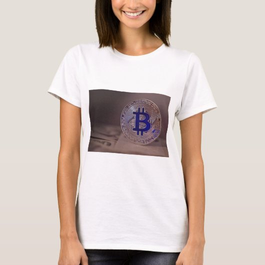 ビットコイン8 Tシャツ (正面)