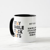 ビットコイン STAY HUMBLE STACK SATS クリスチャン暗号通貨 マグカップ (正面左)