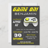 ビデオゲモダンーム黄色子供の誕生日パーティー 招待状 (正面)