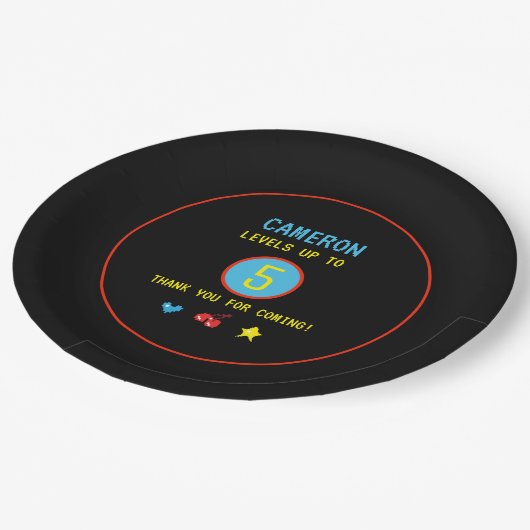 ビデオゲーマーピクセル名前をカスタムすると年齢5歳の誕生日 ペーパープレート (アングル)