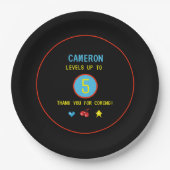 ビデオゲーマーピクセル名前をカスタムすると年齢5歳の誕生日 ペーパープレート (正面)