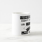 ビデオゲームは私達を激しくさせません(コンピュータ) コーヒーマグカップ (中央)