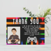 ビデオゲームコントローラのネオンゲームフォト誕生日 サンキューカード (スタンド正面)