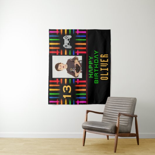 ビデオゲームコントローラーのネオンフォト誕生日パーティー タペストリー (インサイチュ)