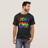 ビデオゲームコントローラーLGBTプライドゲイゲーマー Tシャツ (正面フル)