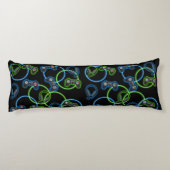 ビデオゲームネオンブルー&グリーンパターン ボディピロー (裏面)