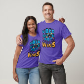 ビデオゲーム男子は常に勝つ ギフト ユーモア Tシャツ (ユニセックス)