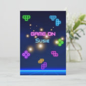 ビデオゲーム オン ネオン ゲーマー 緑、ピンク、青 招待状 (スタンド正面)