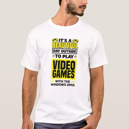 ビデオゲームGは外で美遊しい一日だ Tシャツ (正面)