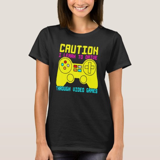 ビデオゲ学ームのおもしろいをドライブする Tシャツ (正面)