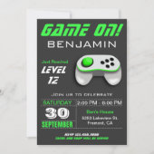 ビデモダンオゲームグリーン子供の誕生日パーティー 招待状 (正面)