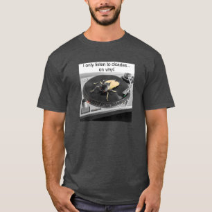 ビニル聞の蝉だけ Tシャツ