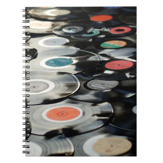 ビニールレトロプラスチック旧黒 ノートブック (正面)