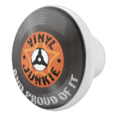 ビニール·ユンキ誇りを持ったーとその セラミックノブ (右)