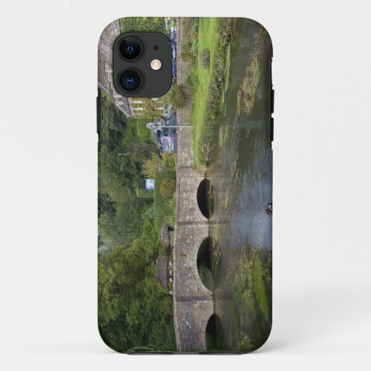 ビバリー村のトラウトストリーム Case-Mate iPhoneケース (裏面)