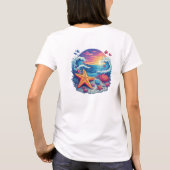 ビブラントスターフィッシュオンザビーチウィズオーシャンウェーブ Tシャツ (裏面)