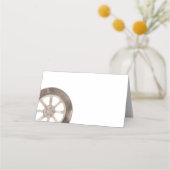 ビュッフェで車のタイヤを埋める プレイスカード (正面)