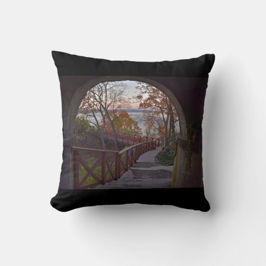 ビューザバナーマンレジデンス クッション (正面)