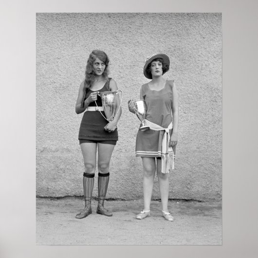 ビューティコンテスト入浴風景、1922年。ヴィンテージ写真 ポスター (正面)