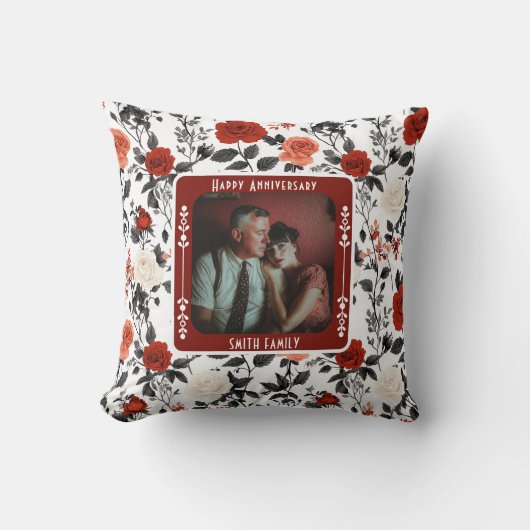 ビューティフルカップルゴールデンアニバーサリー装飾用クッション クッション (正面)