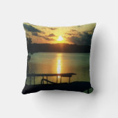 ビューティフルバリサンセットビーチ&魚釣りボートカスタム クッション (裏面)