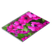 ビューティフルパープルペチュニアプリント ノートブック (左側)