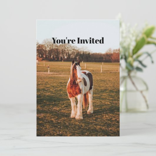 ビューティフルブラウン絵を描荷車を引くホースフォト誕生日 招待状 (スタンド正面)