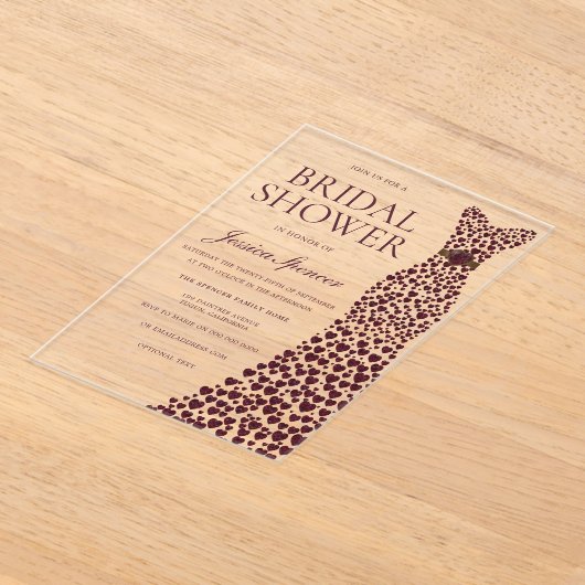 ビューティフルブルガンディドレスエレガントブライダルシャワー アクリル招待状 (レイダウン)