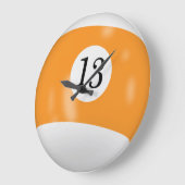 ビリヤードのボール番号13 ラージ壁時計 (傾斜)