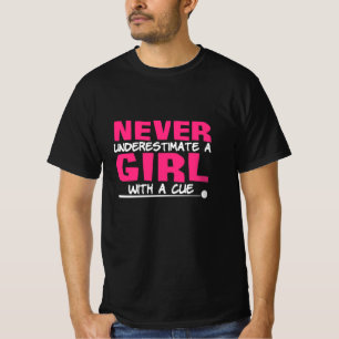 ビリヤードプレイヤー キューを持つビリヤード女子 Tシャツ
