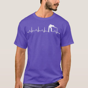 ビリヤードプールハートビートEKGビリヤードプレーヤーパルス Tシャツ