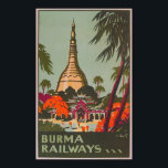 ビルマのミャンマーの寺院 | Vintage Travelポスター ポスター<br><div class="desc">1930高品質年代のビルマへの観光を促進するビルマ鉄道によるヴィンテージ旅行ポスターの複製プリント。森の寺院の緑、オレンジ、紫の色合いの明るい色。大きなパラソルの姿は前庭にある。このポスターは元々「インド政府のためにインドで印刷された」とA.Blythに署名されている。</div>