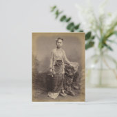 ビルマの少女, c.1875 ポストカード (スタンド正面)