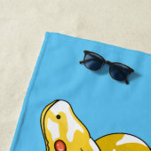 ビルマのPythonスネークアニメイラストレーション ビーチタオル (インサイチュ)