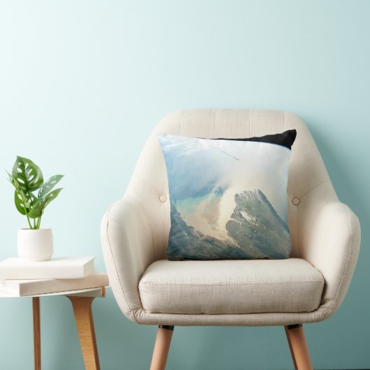 ビルマ（ミャンマー）のイラワディ川デルタ。 クッション (椅子)