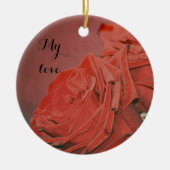 ビロードのような赤いバラ セラミックオーナメント (正面)