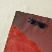 ビロードのような赤いバラ ビーチタオル (インサイチュ)