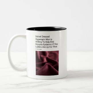 ビロード服のハイパピー男のマグカップ – CLONEA ツートーンマグカップ