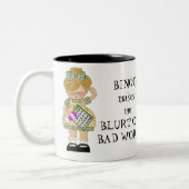 ビンゴが私を夢中にさせる ツートーンマグカップ (左)