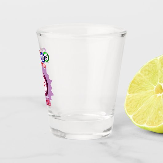 ビンゴクイーンおもしろいパーソナライズされた誕生日 ショットグラス (右)