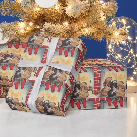 ビンテージのクリスマスの子犬がサンタを待つ ラッピングペーパー (クリスマス)
