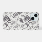 ビンテージ植物学と蝶の柄 iPhone 15ケース (裏面横)