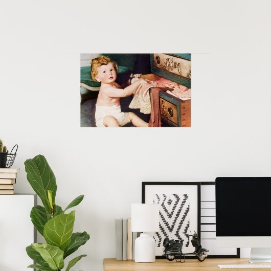 ビンテージ風のかわいい幼児が洋服チェストで遊ぶ ポスター (ホームオフィス)