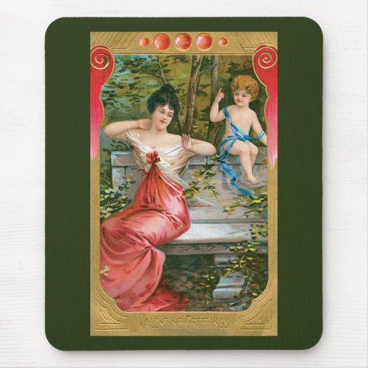 ビンテージ バレンタインデー、ヴィクトリア朝の女性とキューピッド マウスパッド (正面)
