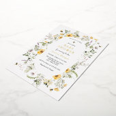 ビーと繊細なワイルドフラワーベビーシャワー招待状 箔招待状 (回転した状態)