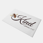 ビーの親切 ドアマット (アングル)